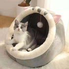 All-Season Cozy Villa Pet House